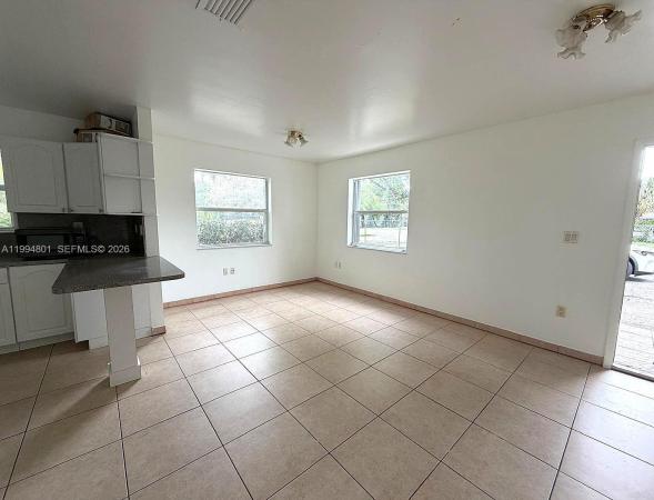 Lee Layne Villas, 14140 NE 2nd Ct #4, Golden Glades, Florida 33161, image 2
