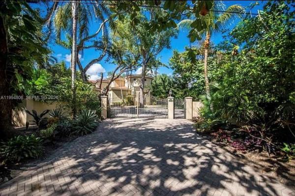 Sunshine Vistas, 3630 Justison Rd, Miami, Florida 33133, image 2