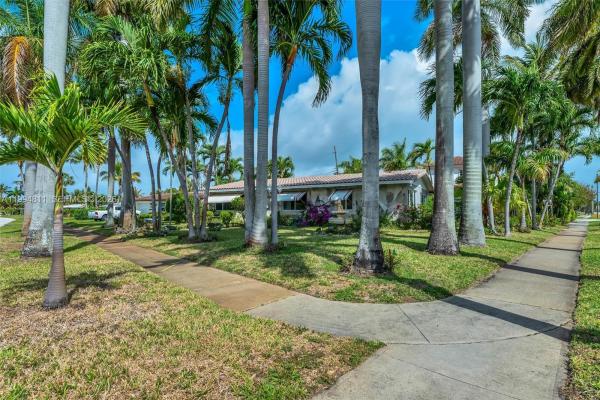 Barwal, 1117 SE 5th St, Deerfield Beach, Florida 33441, image 1