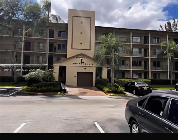 Suffolk At Century Village, 900 SW 142nd Ave #114L, Pembroke Pines, Florida 33027, image 1