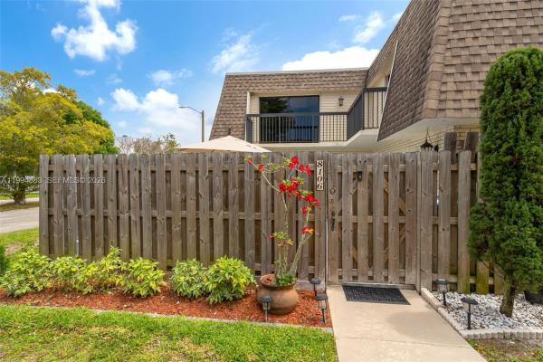 Bay Tree Patio Homes, 8106 SW 23rd St #28A, North Lauderdale, Florida 33068, image 1