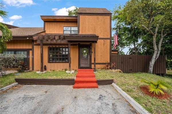 Cedarwoods At Pembroke Lakes, 10101 Woodbury Ct, Pembroke Pines, Florida 33026, image 1