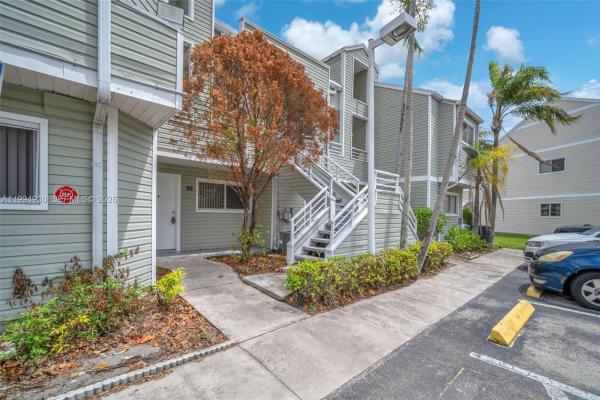 Summer Lake At Three Lakes, 3437 NW 44th St #107, Oakland Park, Florida 33309, image 3