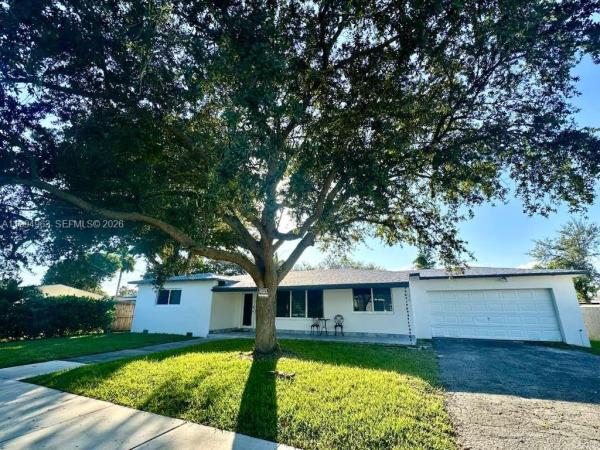 628 SW 6th Ave, Hallandale Beach, Florida 33009, image 2