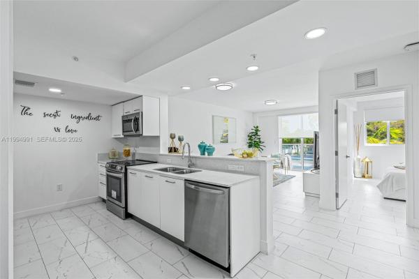 1850 Monroe St #205, Hollywood, Florida 33020, image 1