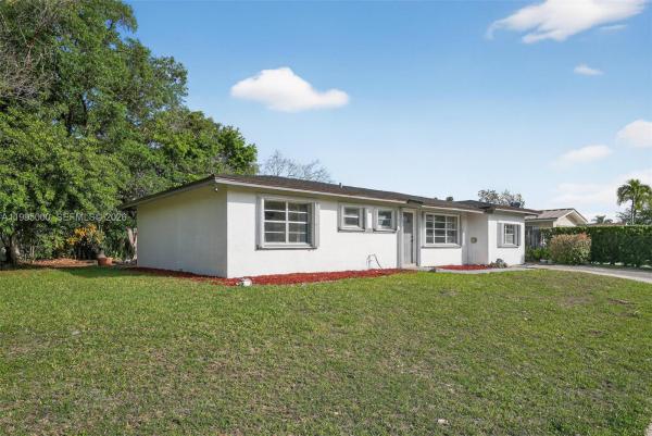 11550 SW 112th Ave, Unincorporated Dade County, Florida 33176, image 1
