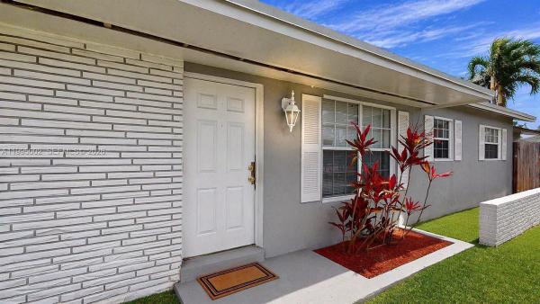 15305 SW 104th Ave, Unincorporated Dade County, Florida 33157, image 1