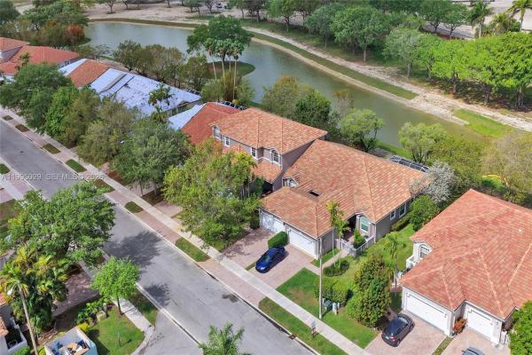 Regency Homes At Fairway Isles, 2441 E Aragon Blvd #5, Sunrise, Florida 33313, image 1