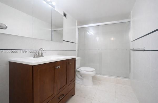 The Hallmark Of Hollywood, 3800 S Ocean Dr #816, Hollywood, Florida 33019, image 3