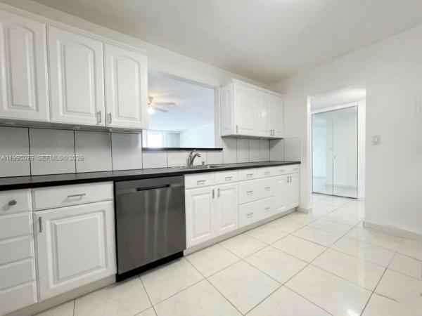 3800 S Ocean Dr #816, Hallandale Beach, Florida 33019, image 1