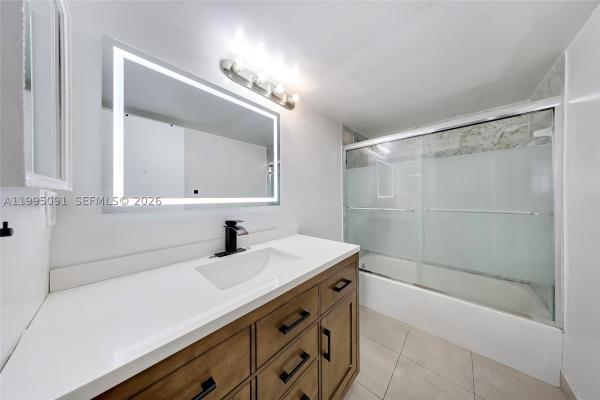 Venetia, 555 NE 15th St #33-G, Miami, Florida 33132, image 2