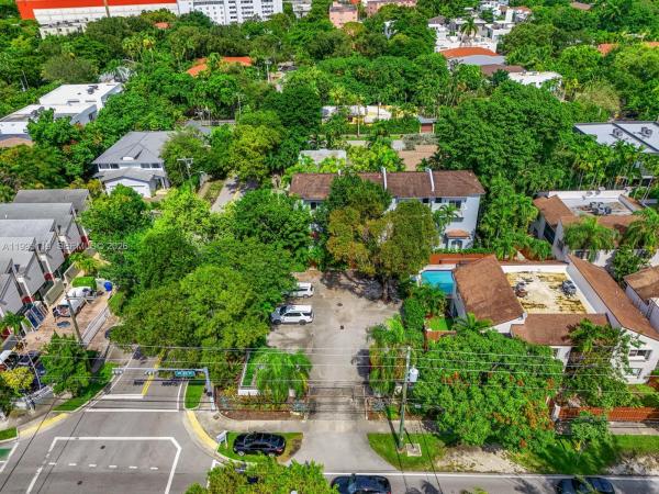 Tigers Ten, 2987 Bird Ave #2, Miami, Florida 33133, image 2