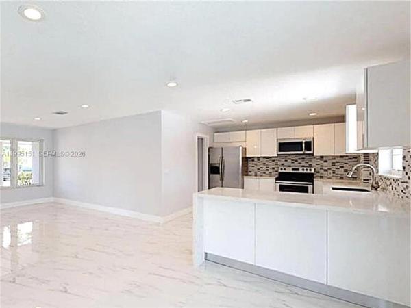 Coral Highlands, 5770 NE 18th Ave, Fort Lauderdale, Florida 33334, image 1