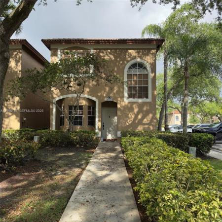 Emerald Courts, 16029 Emerald Cove Rd, Weston, Florida 33331, image 2