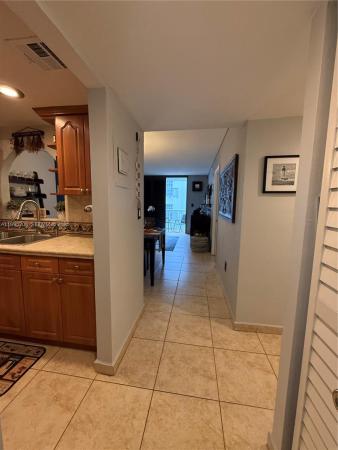 The Presidential, 401 Ocean Dr #324, Miami Beach, Florida 33139, image 2