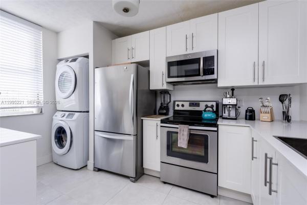 1651 NE 115th St #28C, Unincorporated Dade County, Florida 33181, image 1