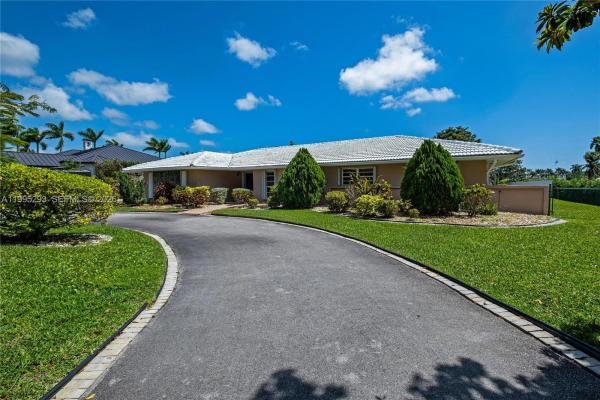 14021 SW 97th Ave, Unincorporated Dade County, Florida 33176, image 3