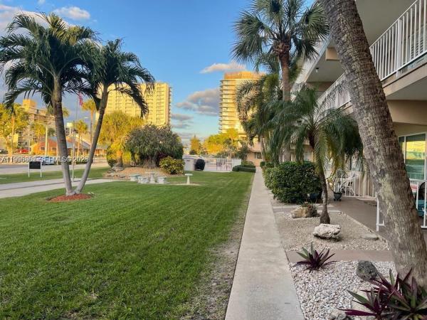 Oceanside South, 3200 NE 7th Ct #306C, Pompano Beach, Florida 33062, image 2
