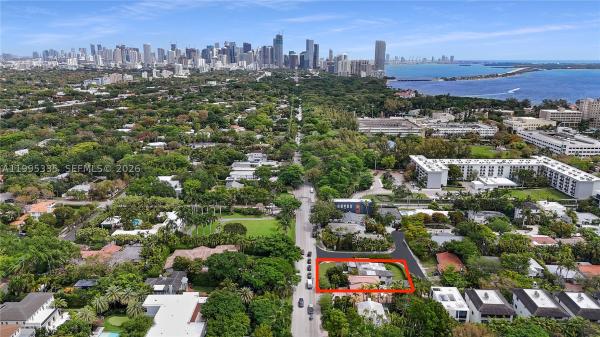 Glencoe, 1630 S Bayshore Dr, Miami, Florida 33133, image 1