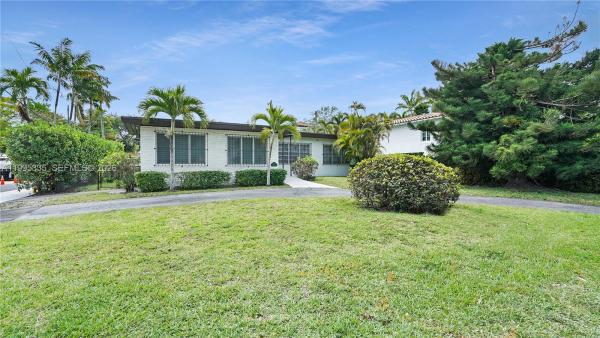 Glencoe, 1630 S Bayshore Dr, Miami, Florida 33133, image 1