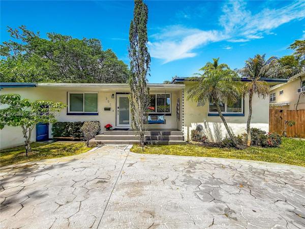 351 NE 117th St, Unincorporated Dade County, Florida 33161, image 1