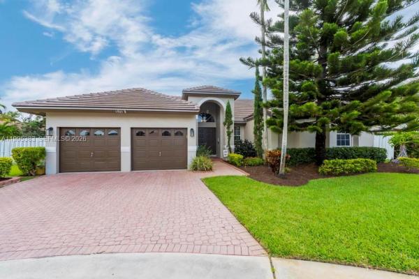 Brittany At Silver Lakes, 17921 NW 10th St, Pembroke Pines, Florida 33029, image 1