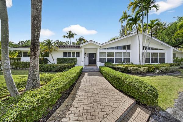 Town & Ranch Estates, 12330 Pine Needle Ln, Pinecrest, Florida 33156, image 3