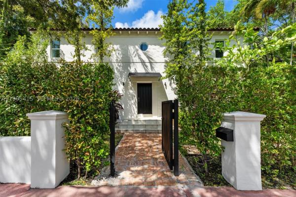 La Gorce Golf, 5812 Alton Rd, Miami Beach, Florida 33140, image 1