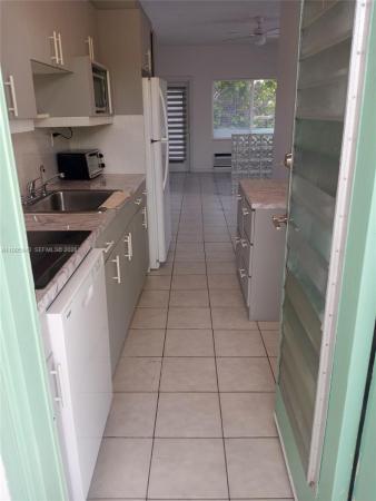 Broadwater Beach Arms, 6490 Collins Ave #18, Miami Beach, Florida 33141, image 1