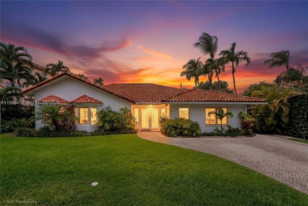 Tropical Isle Homes, 560 Hampton Ln, Key Biscayne, Florida 33149, image 1