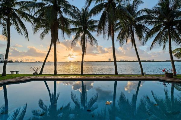 Bal Harbour Village, 220 Bal Bay Dr, Bal Harbour, Florida 33154, image 1