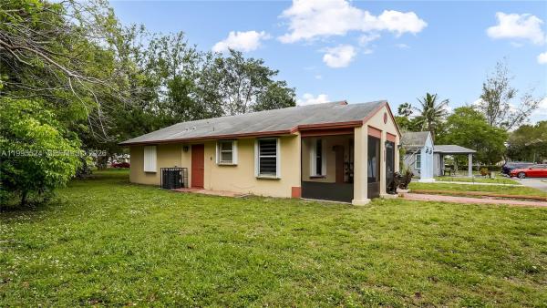 12235 SW 202nd St #12235, Unincorporated Dade County, Florida 33177, image 1