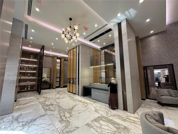 Marina Tower, 19500 Turnberry Way #14C, Aventura, Florida 33180, image 3