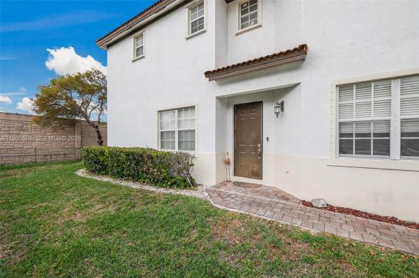 Villas At Portofino East, 936 NE 29th Ter, Homestead, Florida 33033, image 3