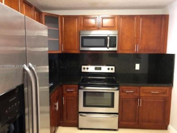Village Of Kings Creek, 7805 Camino Real #H-101, Glenvar Heights, Florida 33143, image 2