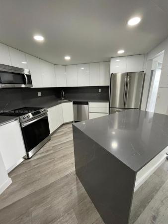 Commodore Plaza Tower, 2750 NE 183rd St #2407, Aventura, Florida 33160, image 2