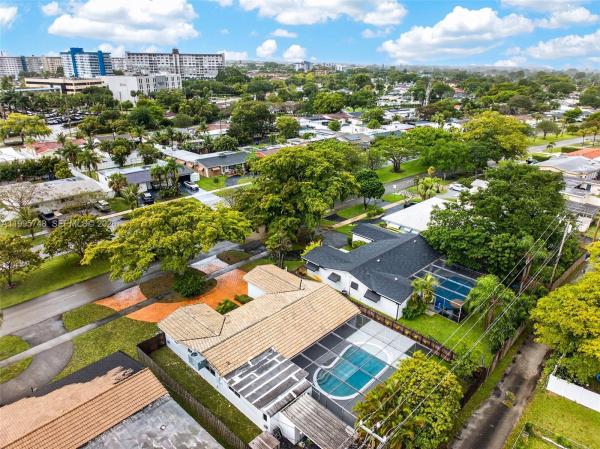 Hollywood Hills, 763 S Rainbow Dr, Hollywood, Florida 33021, image 1