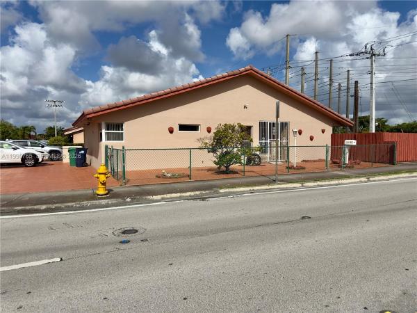 Club Estates, 450 SW 92nd Ave #1, Fountainebleau, Florida 33174, image 1