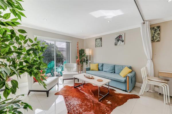 Euclid Plaza, 618 Euclid Ave #204, Miami Beach, Florida 33139, image 2