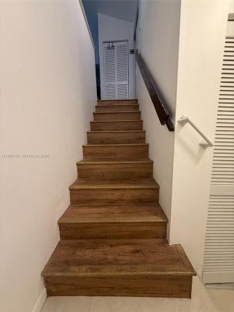 221 W Park Dr #202-3, Unincorporated Dade County, Florida 33172, image 2
