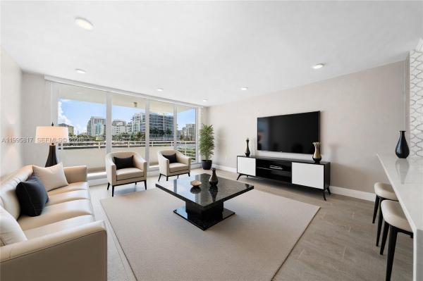 Sunrise Tower, 888 Intracoastal Dr #2B, Fort Lauderdale, Florida 33304, image 1