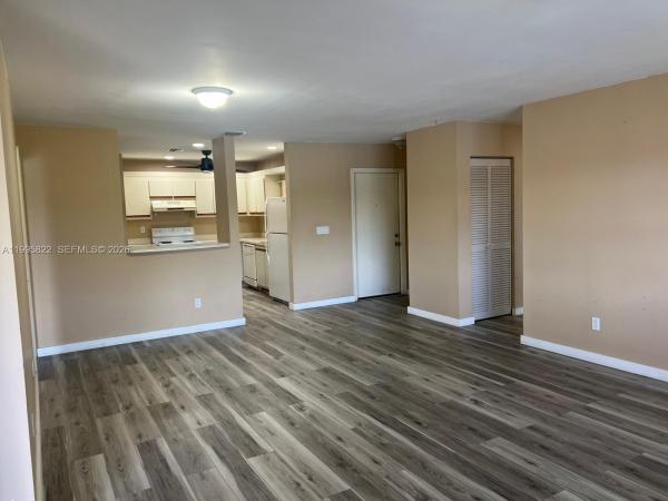 Grenadier Lakes At Welleby, 3655 NW 94th Ave #8H, Sunrise, Florida 33351, image 2