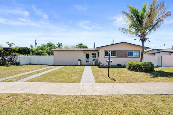 Pine Tree Manor, 19411 Gulfstream Rd, Cutler Bay, Florida 33157, image 1