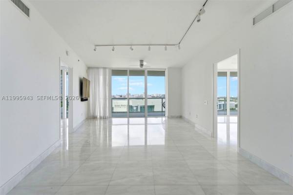 Icon South Beach, 450 Alton Rd #910, Miami Beach, Florida 33139, image 2