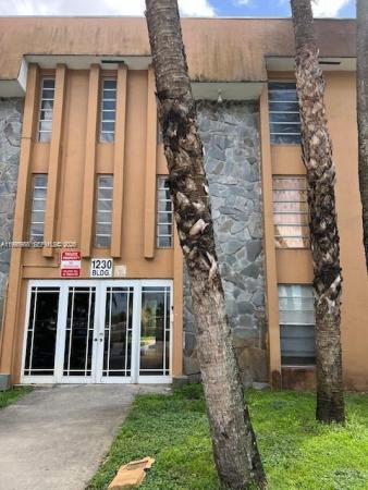 The Kensington, 1230 W 54th St #305A, Hialeah, Florida 33012, image 1