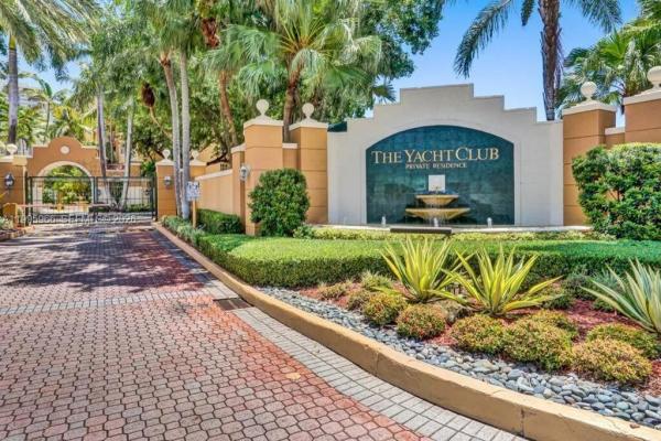 The Yacht Club At Aventura, 19801 E Country Club Dr #4301, Aventura, Florida 33180, image 1