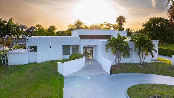 290 NW 125th Ave, Unincorporated Dade County, Florida 33182, image 1