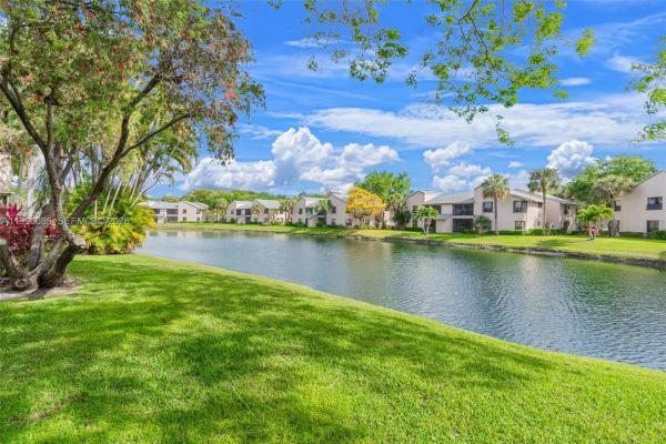 Karanda Village 5, 3244 NW 47th Ave #3298, Coconut Creek, Florida 33063, image 2