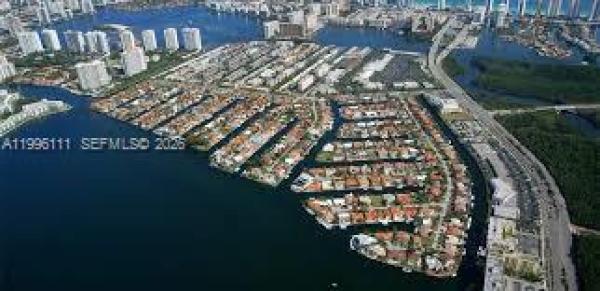 Eastern Shores White House, North Miami Beach, Florida 33160, image 2