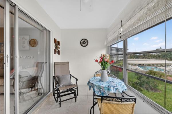 Lauderdale Oaks, 2991 NW 46th Ave #210, Lauderdale Lakes, Florida 33313, image 1